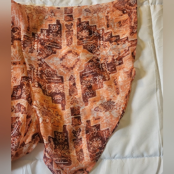 Bohemian Patterned Tops - Picture 6 of 7